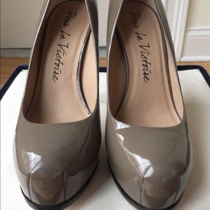 Pour La Victoire Vero Cupid Platform Heels